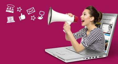 Cara Menaikkan Engagement Rate TikTok dengan Komentar Positif sebagai Strategi Penguatan Loyalitas Komunitas Ekonomi Kreatif