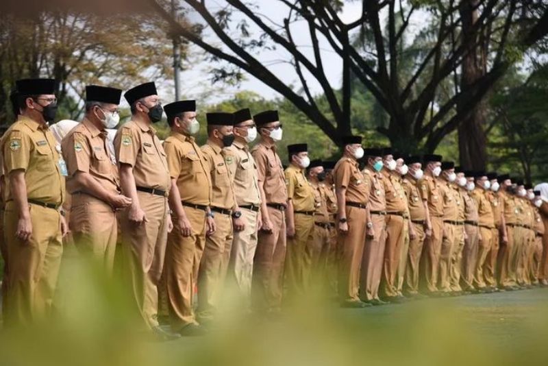 Kode Etik ASN dalam Pelayanan Publik: Prinsip dan Contoh Nyata