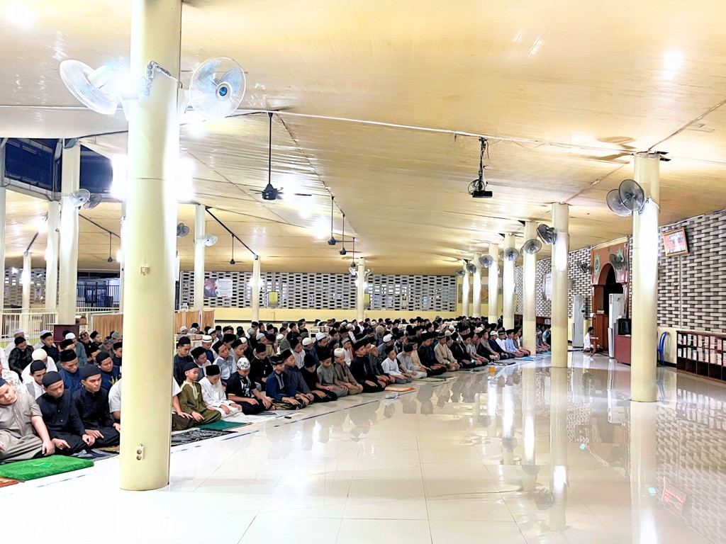 Meneladani Sifat Al-Amin Nabi Muhammad SAW di Tengah Tantangan Kehidupan Modern
